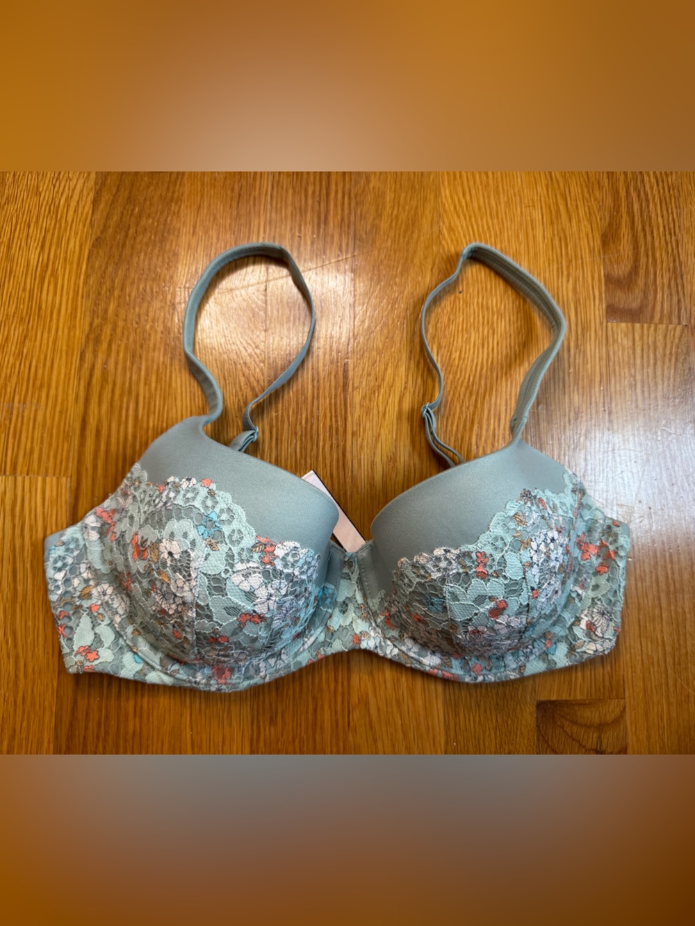 Victoria’s Secret Body by Victoria Lined Demi Bra 34D Seafoam and lace